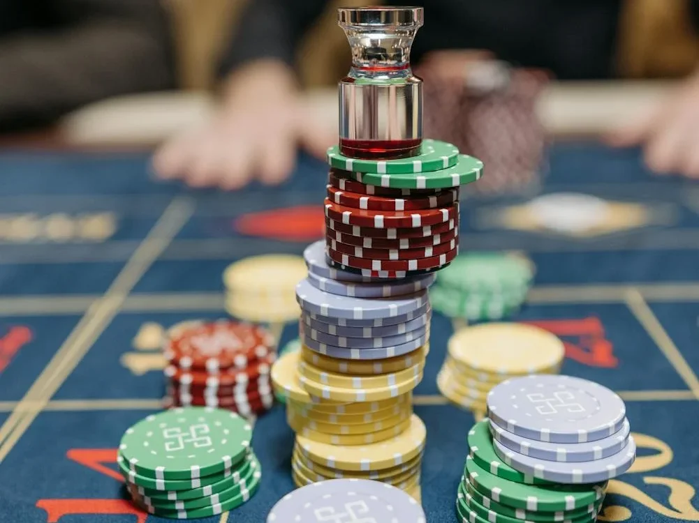 From Football to Slot Machines: How Sports Fans Are Engaging with Casinos Online